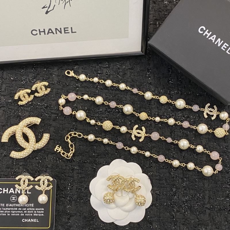 Chanel Necklaces